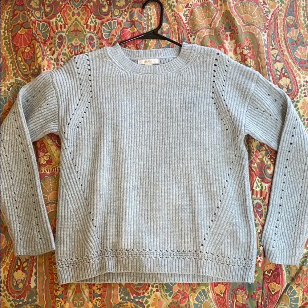 Gray sweater